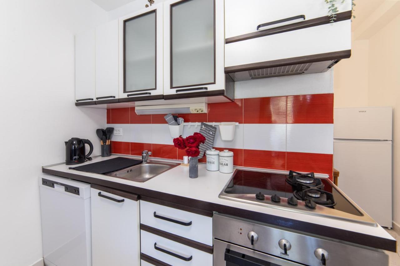Apartman Porto Плоче Екстер'єр фото