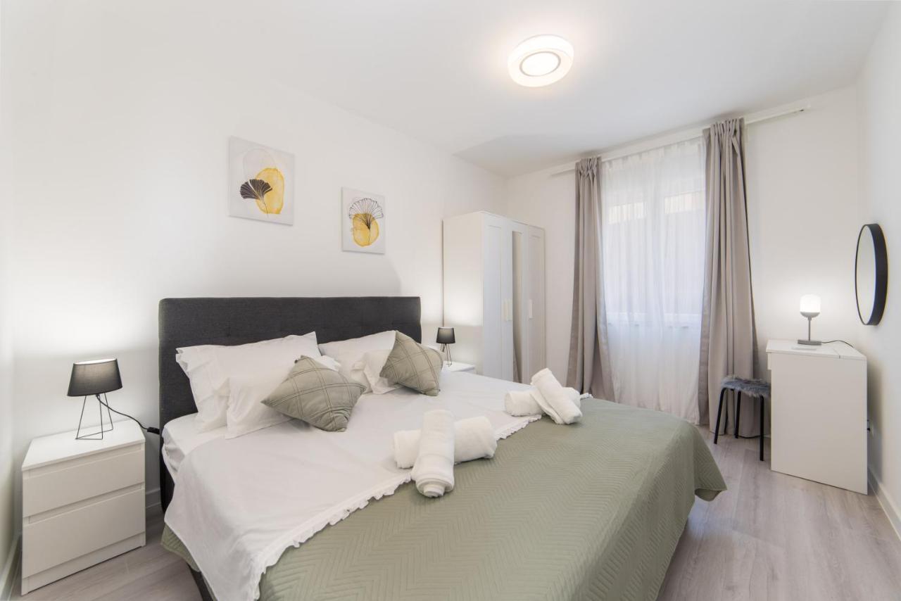 Apartman Porto Плоче Екстер'єр фото
